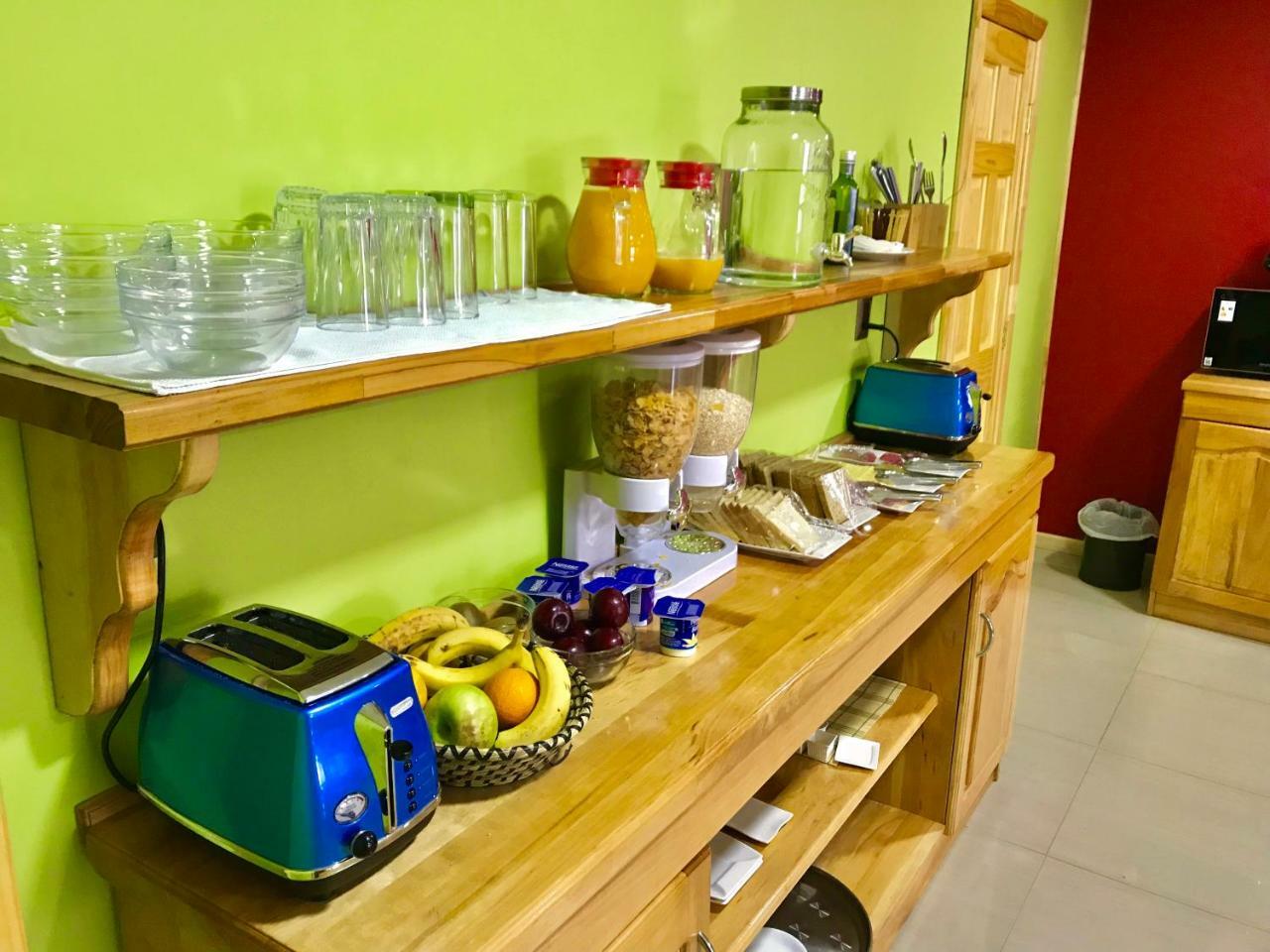 Hostal Andes Patagonicos Puerto Natales Exteriér fotografie